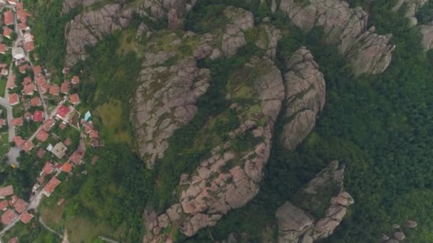 Top View Aerial Rock Belogradchik Болгарія Червона Кольорова Скеля Скульптур — стокове відео