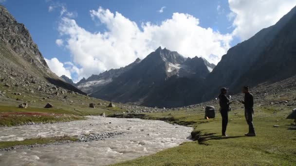 Rozhovory Výšce 13000 Stop Himálajích — Stock video