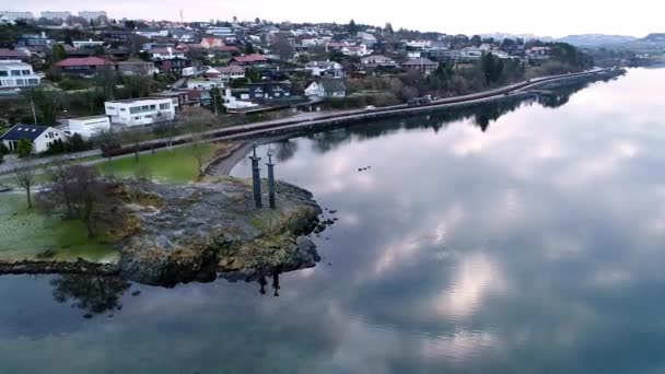 Imagens Aéreas Sverd Fjell Swords Rock Monumento Para Comemorar Histórica — Vídeo de Stock