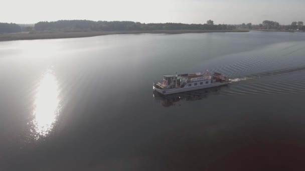 Filmagem Barco Lago Drone — Vídeo de Stock