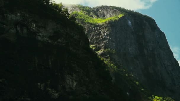 ノルウェーの美しいフィヨルド 夏は世界で最も美しいフィヨルドの一つです Kodak Lut — ストック動画