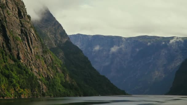 Gyönyörű Fjord Norvégia Nyár Világ Egyik Leggyönyörűbb Fjordjában Kodak Földimogyoró — Stock videók