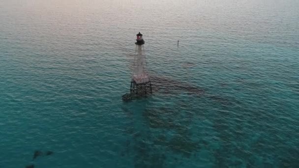 Leuchtturm Des Alligatorriffs Auf Den Florida Keys Bei Sonnenaufgang — Stockvideo