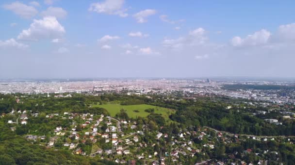 Drone Pan Sinistra Destra Sulla Città Vienna Dal Xiv Distretto — Video Stock