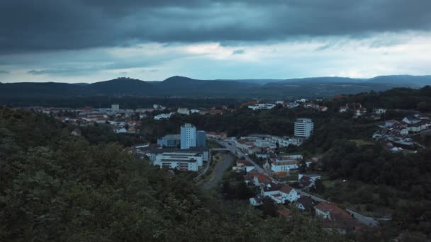 Zdjęcie Panoramiczne Miasta Krems Der Donau Pochmurny Dzień — Wideo stockowe