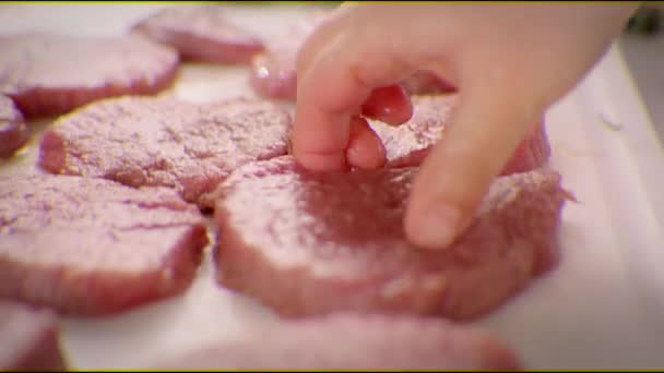 Condimento Salatura Pali Carne — Video Stock