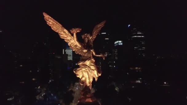 Långsam Nära Rotation Runt Självständighetsängeln Den Mexikanska Staden Paseo Reforma — Stockvideo