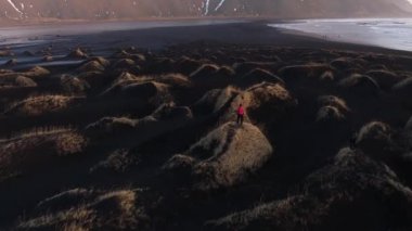 Kara Kum Tepeleri Vestrahorn Dağları, İzlanda