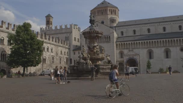 Тренто Италия Piazza Duomo Duomo Square Cathay Square — стоковое видео