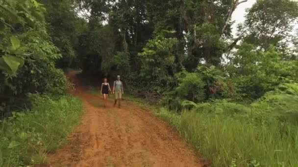 Paar Wandelingen Costa Rica — Stockvideo