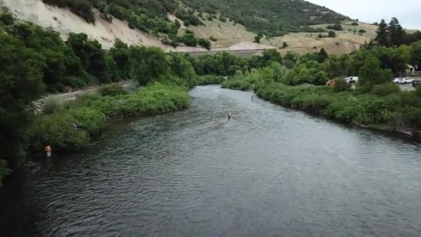 Nsansız Hava Aracı Utah Dağları Ndaki Provo Nehri Nde Balık — Stok video