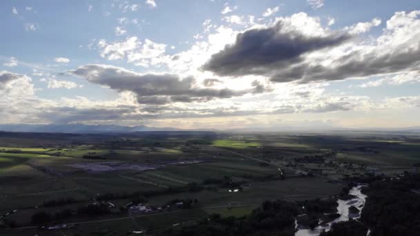 Een Drone Vliegen Het Land — Stockvideo