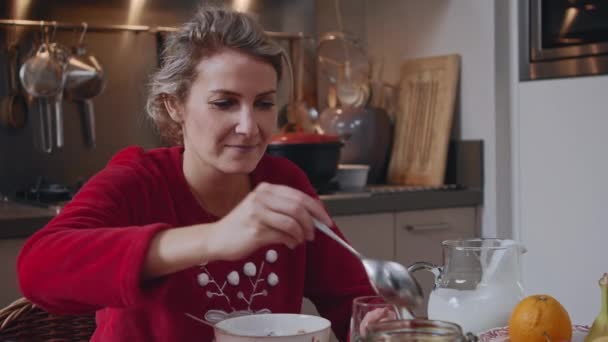 Young Woman Sitting Dressed Table Her Kitchen Preparing Eating Healthy — Stock Video