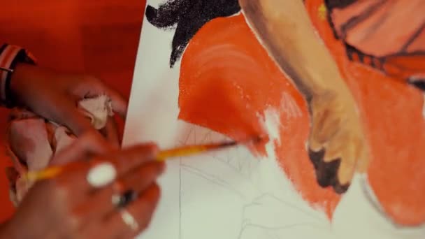 Umělec Kresby Obraz Akvarelem Studiu Úzký Záběr — Stock video