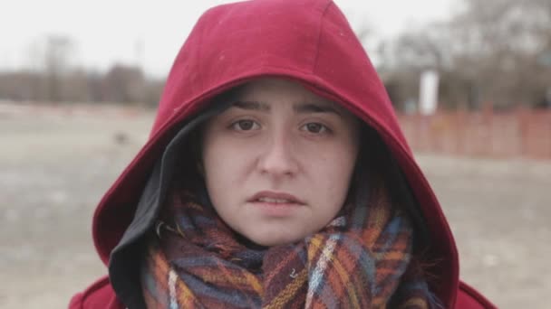 Woman Wearing Dark Red Hood Looking Pale Sad Close Shot — Stock Video