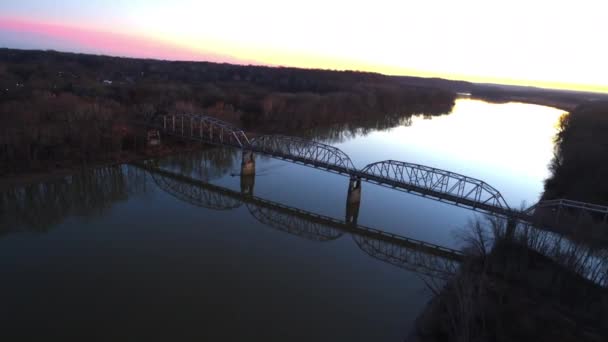 Luftaufnahme Der New Harmony Brücke Zwischen White County Illinois Und — Stockvideo