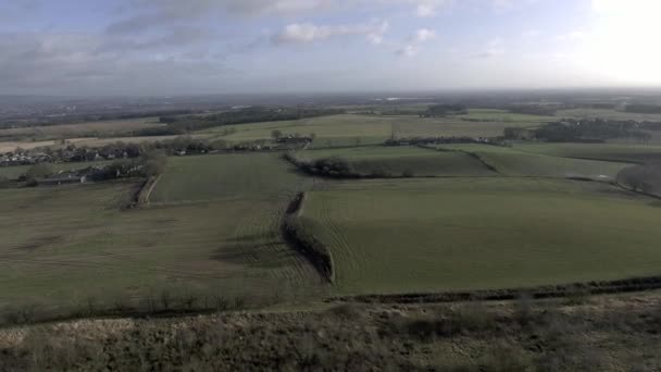 Idílicos Prados Agrícolas Británicos Campos Campo Vista Aérea Plano Aéreo — Vídeos de Stock