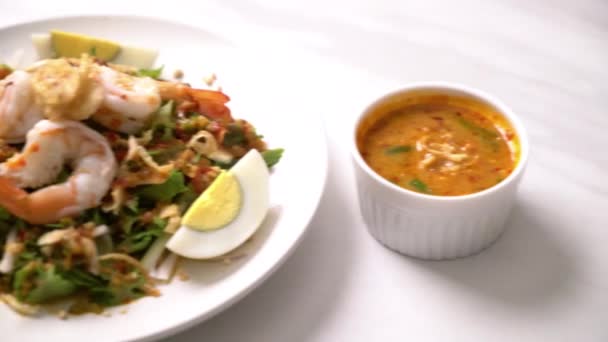 Salade Épicée Aux Haricots Noix Bétel Avec Crevettes Crevettes — Video