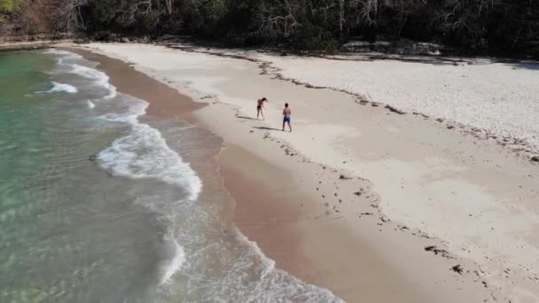 Panama February Drone Shoots Contadora Island Guys Walking Recording — Stock Video