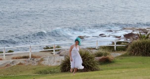 Runaway Bride Runs Home Barefoot Blue Hair White Dress Runs — Stock Video