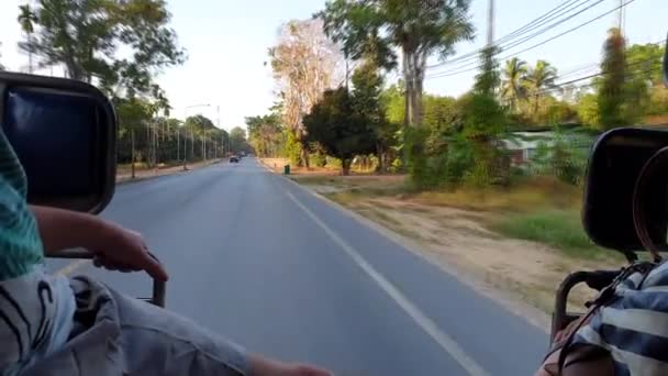 Tuk Tuk Fahrt Asien Blick Von Hinten — Stockvideo