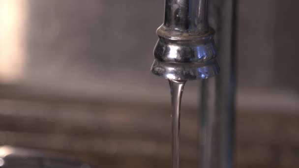 Water Flowing Stainless Faucet Sink Close Shot — Stock Video