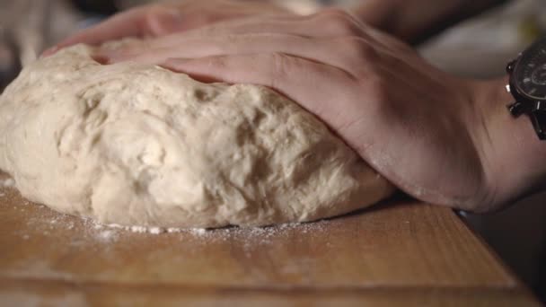 Bakers Hands Pressing Kneading Dough Wooden Board 가까이 — 비디오