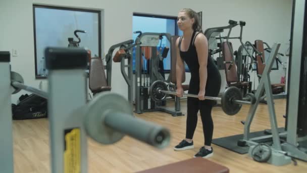 Vrouwelijke Training Sportschool Slowmotion — Stockvideo