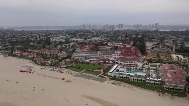 Aerial View Hotel Del Coronado San Diego Skyline Background California — стокове відео