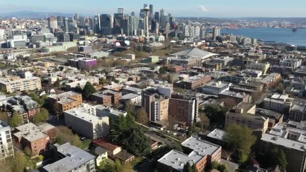 Cinematic Drone Dolly Footage Downtown Seattle Belltown Danny Triangle Seattle — Vídeos de Stock