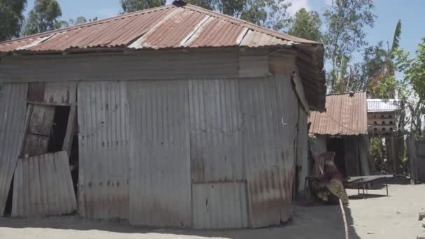 Zniszczone Domy Klęsce Żywiołowej Uderzyły Okolicę Wioski Bangladeshi — Wideo stockowe