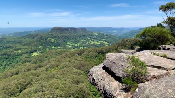 Veduta Rocciosa Una Valle Una Montagna Lontananza Australia — Video Stock