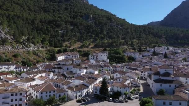 Aerial Χωριό Grazalema Στο Cadiz Ανδαλουσία Ισπανία Μεγάλη Άνοδος — Αρχείο Βίντεο