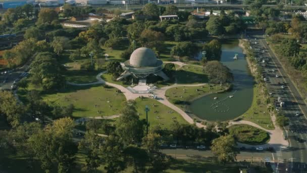 Aerial Galileo Galilei Planetarium Buenos Aires Argentinië Brede Cirkel Pan — Stockvideo