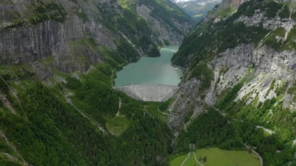 Bergtal Den Schweizer Alpen Sommer — Stockvideo