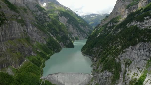 Valle Montaña Alpina Suiza Día Soleado — Vídeos de Stock