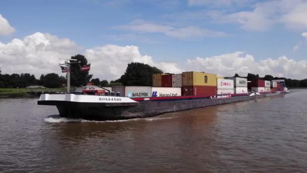 Vue Aérienne Alsace Cargo Ship Aller Passé Sur Oude Maas — Video