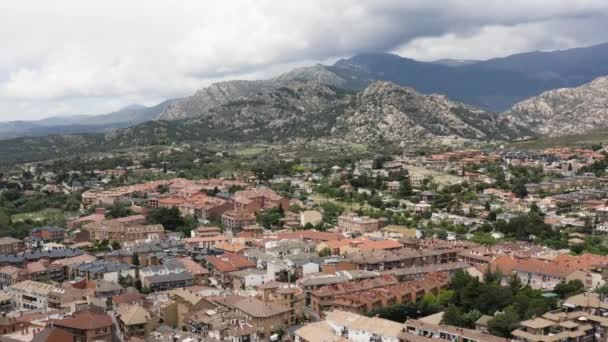 Epic Sacar Aérea Sobre Nuevo Castillo Manzanares Real España Con — Vídeo de stock