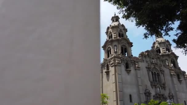 Vidéo Façade Église Catholique Parroquia Virgen Milagrosa Devant Kennedy Park — Video