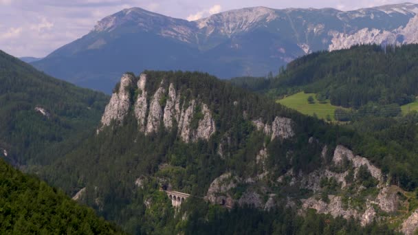Όμορφη Πανοραμική Θέα Στο Semmering Railway Βουνό Και Βράχια — Αρχείο Βίντεο