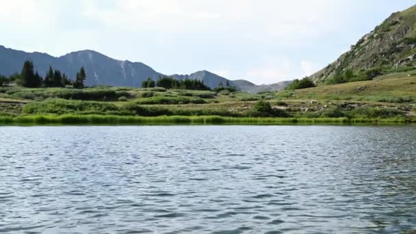 Friedlicher Moment Mit Blick Auf Einen Bergsee Colorado Langsam — Stockvideo