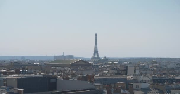 Panoramiczny Widok Paryż Francja Wieżą Eiffla Wieloma Dachami Miasta Dzień — Wideo stockowe