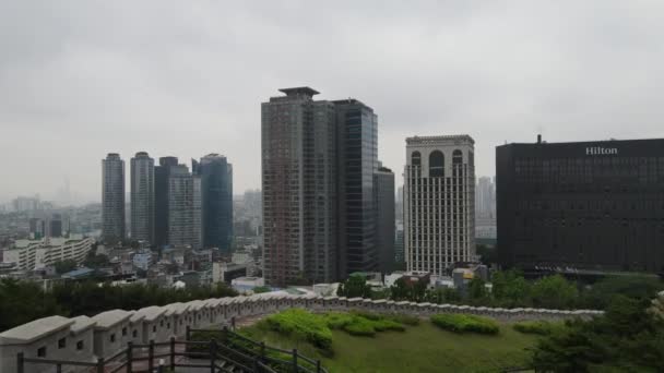 Tiro Aéreo Voando Perto Para Arranha Céus Torres Cidade Seul — Vídeo de Stock