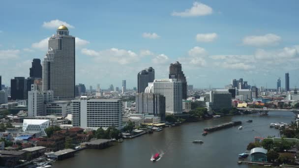 Časová Prodleva Plně Naloženého Člunu Přesouvá Náklad Řece Chao Phraya — Stock video