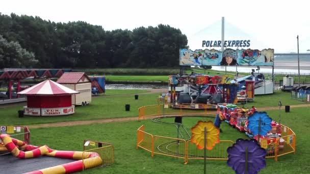 Vide Couvert British Amusement Park Vue Aérienne Déserte Promenades Foire — Video