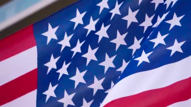 Bandera Americana Soplando Viento Bandera Los Estados Unidos Ondea Viento — Vídeos de Stock