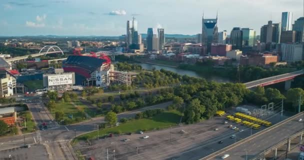 Nashville Silueti Nissan Stadyumu Cumberland Nehri Şehir Merkezindeki Bölgesi Hava — Stok video