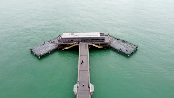 Sobresaliente Drone Video Del Deal Pier Kent — Vídeo de stock