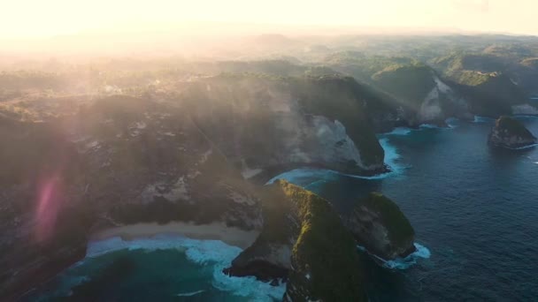Aerial View Sunrise Kelingking Beach Azure Lagoon Rex Bay Nusa — Stock Video