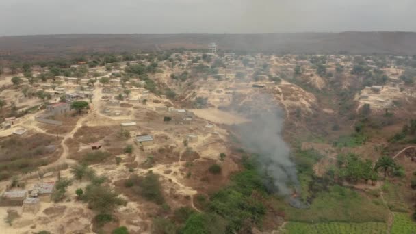 Angola Flying Small Adobe Village Caxito Bengo Africa — 图库视频影像